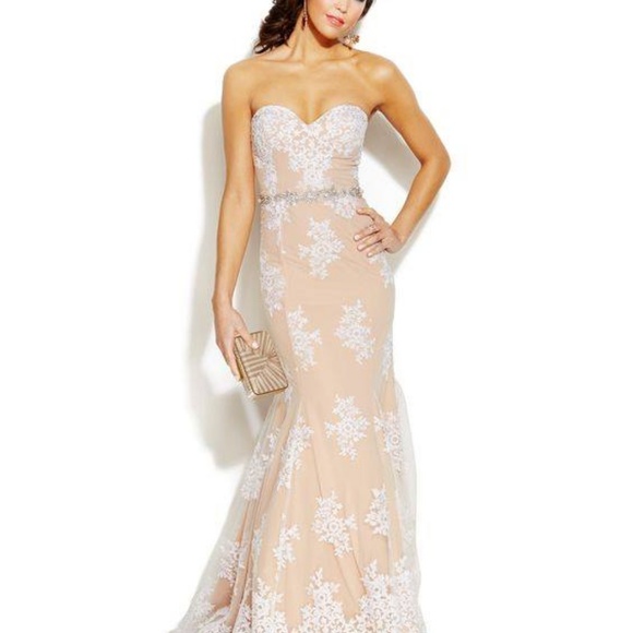 City Studio Dresses & Skirts - NWT City Studio Wedding/Prom Dress